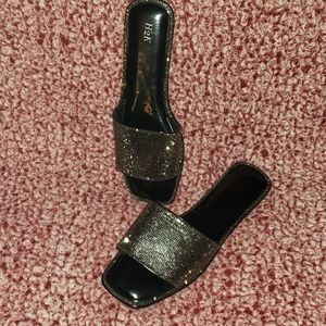 H2K TRADINGSUMMER RHINESTONE SANDALS
